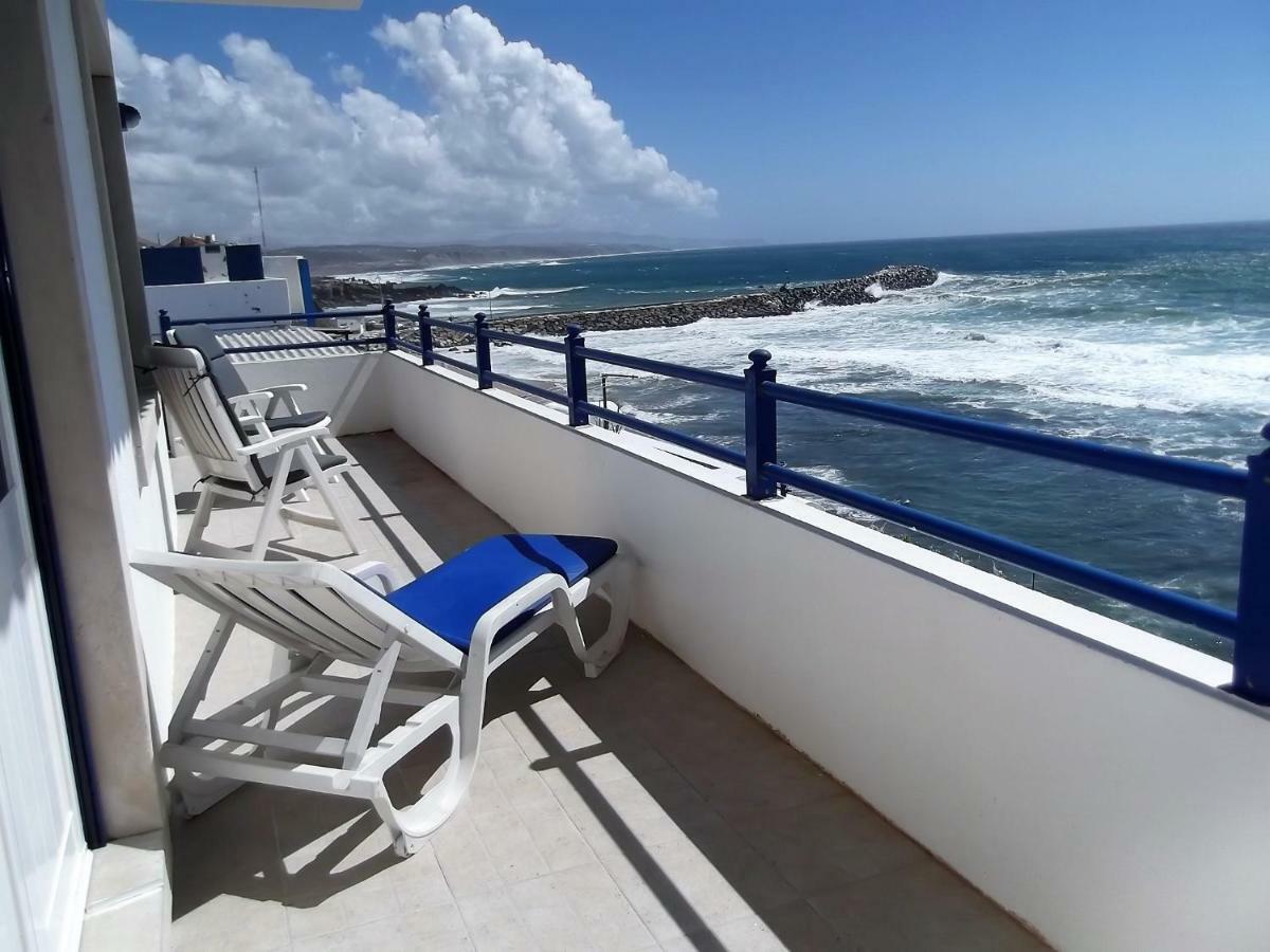 Cliff House Next To Beach Ерисейра Екстериор снимка